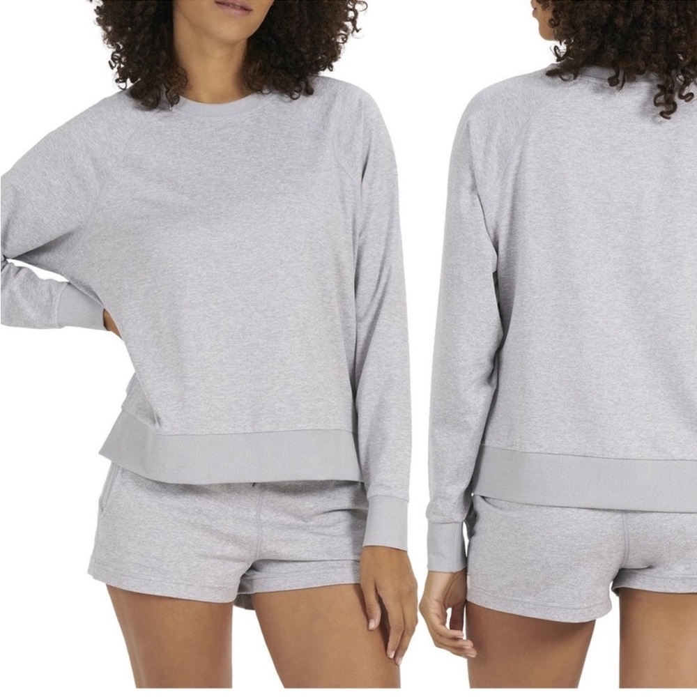 Vuori NWOT Daydream Gray Performane Crewneck Sweatshirt Size M